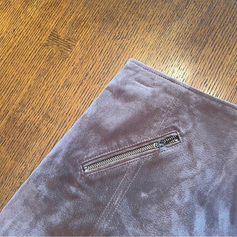 NEW BLANK NYC Women’s Leather Suede Mini Skirt Coffee Bean Size 25 Zipper Detail - Picture 6 of 14